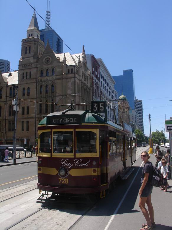 Historicka tramvaj v centru Melbourne je zdarma.