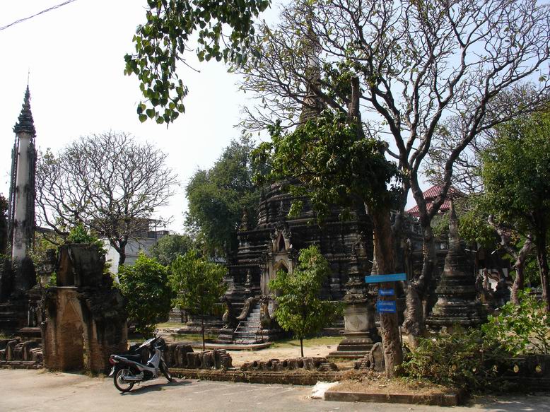 Chiang Mai je mesto, kde je snad vic chramu nez v Bangkoku a proto tam musi kazdy jet.