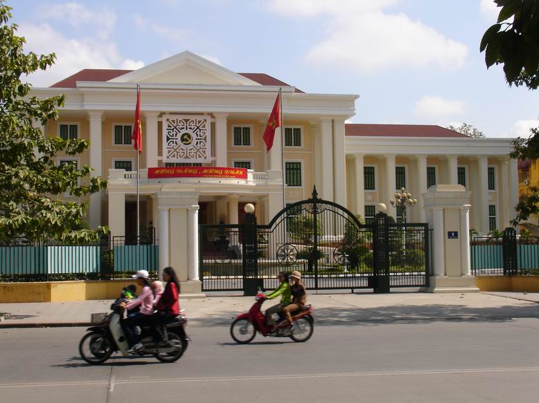 Francouzska architektura pripomina kdysi francouzskou kolonilaci.