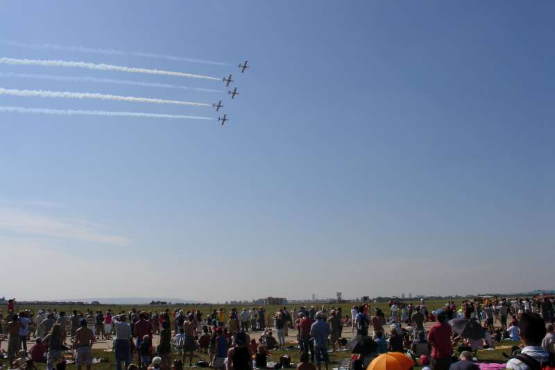 Acrobatic group flights CIAF 2008