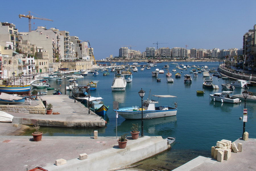 St. Julians bay, Malta