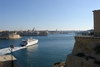 Lode plujici do Valletskeho pristavu