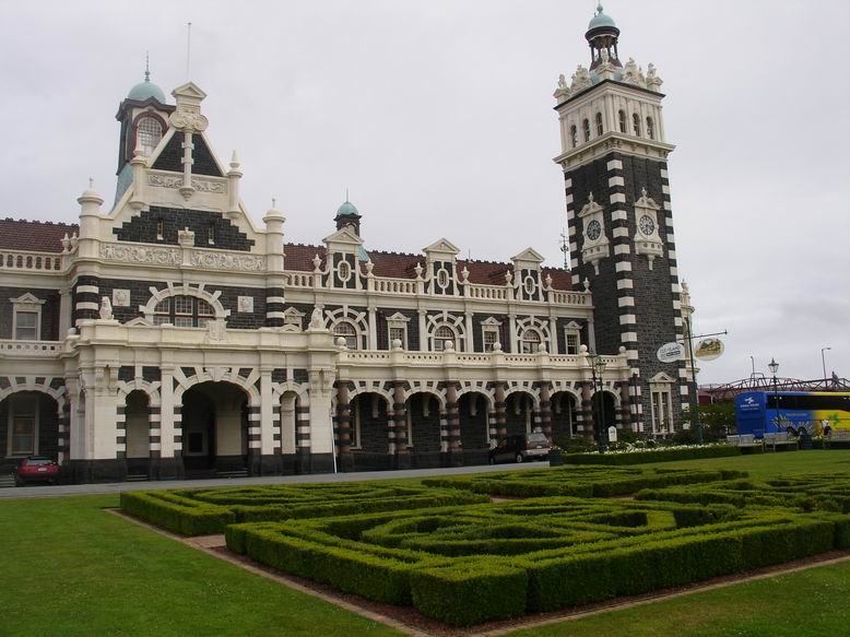 Nadrazni budouva Dunedinu je prej nejfotogravovanejsi budouvou na Zelande