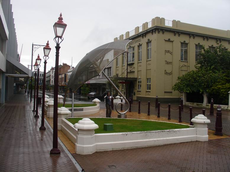 Invercargirl byl jako vylidneny, neni divu, bylo to na boxing day a to nikdo nevyleze.