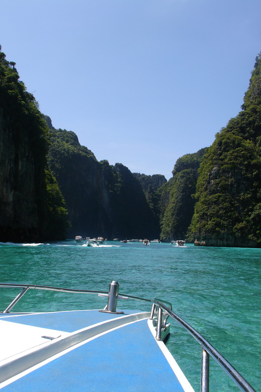 Kho Phi Phi Lay